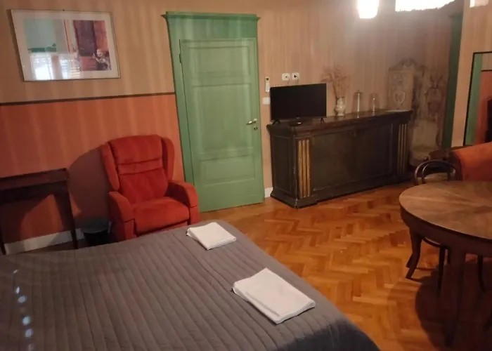 San Petronio And - By Bolognacentro Luxuryh 3* בולוניה